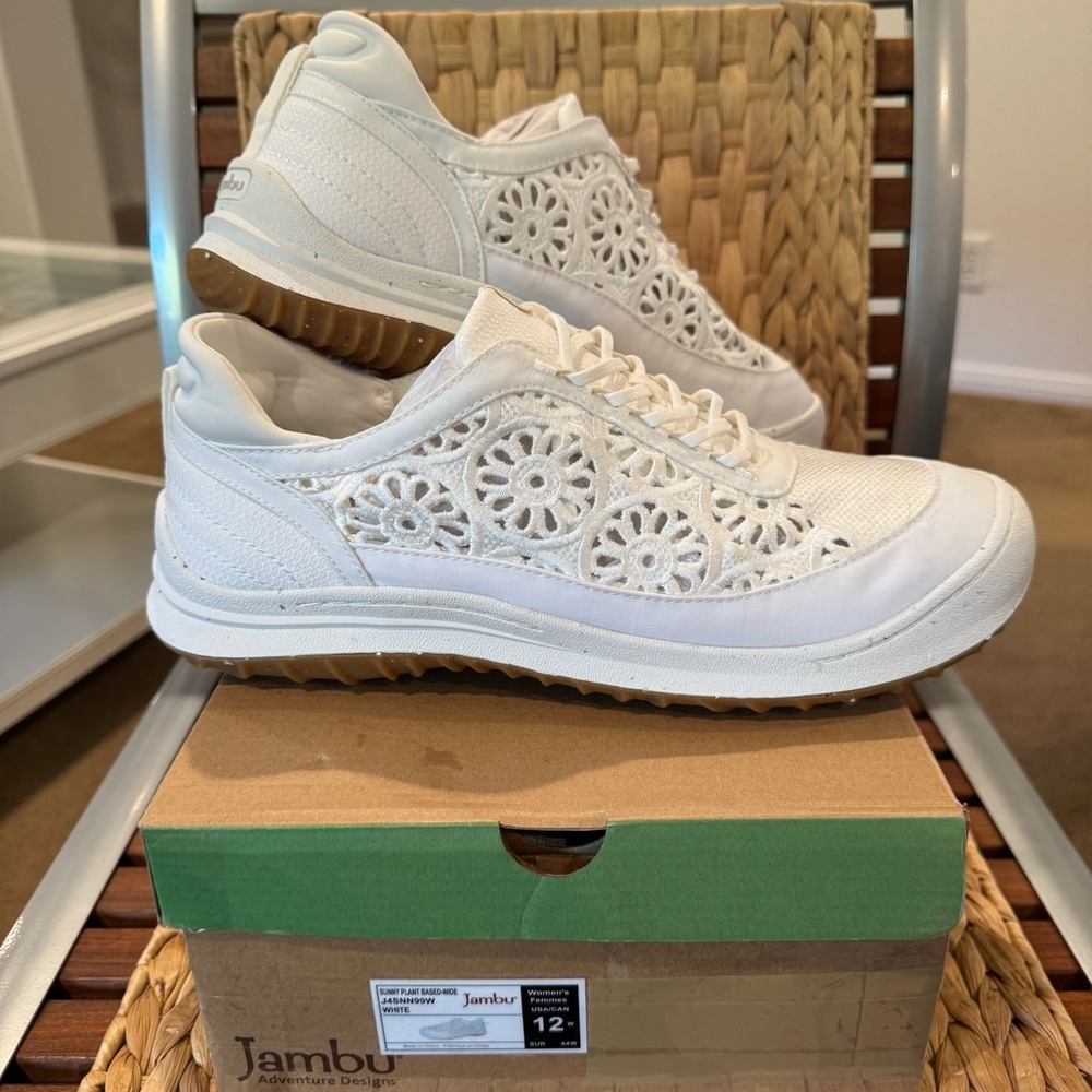 Jambu Sneakers size 12 W Sunny Eyelet Plant Based White Shoes Speckled Rubber